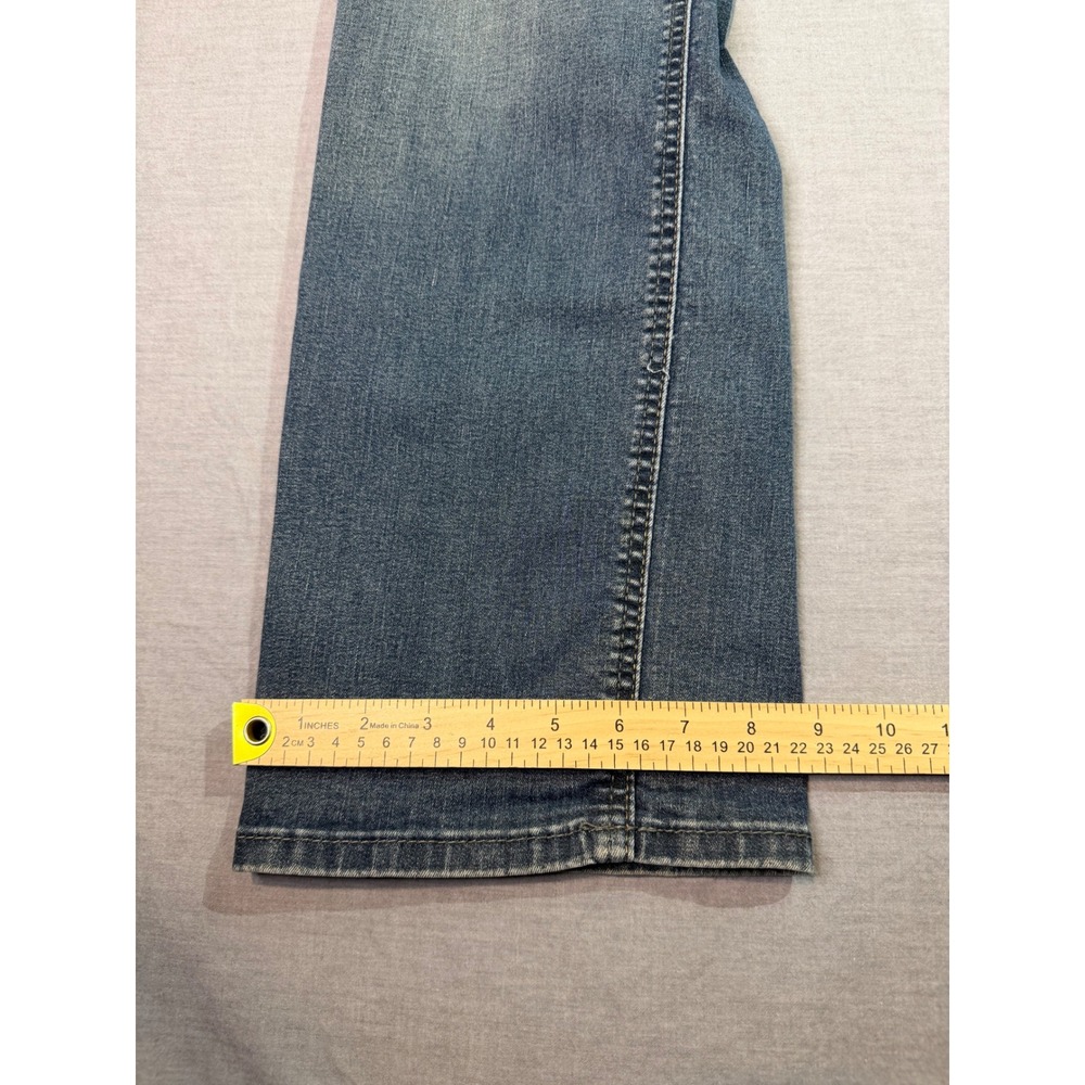 Wrangler Relaxed Boot Jeans Womens 32x32 Blue Excellent Stretch Flex Denim - Picture 3 of 10